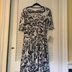 LuLaRoe Nicole dress
